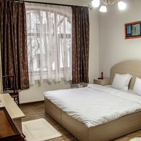Happy Accomodation Bucureşti Ngoại thất bức ảnh