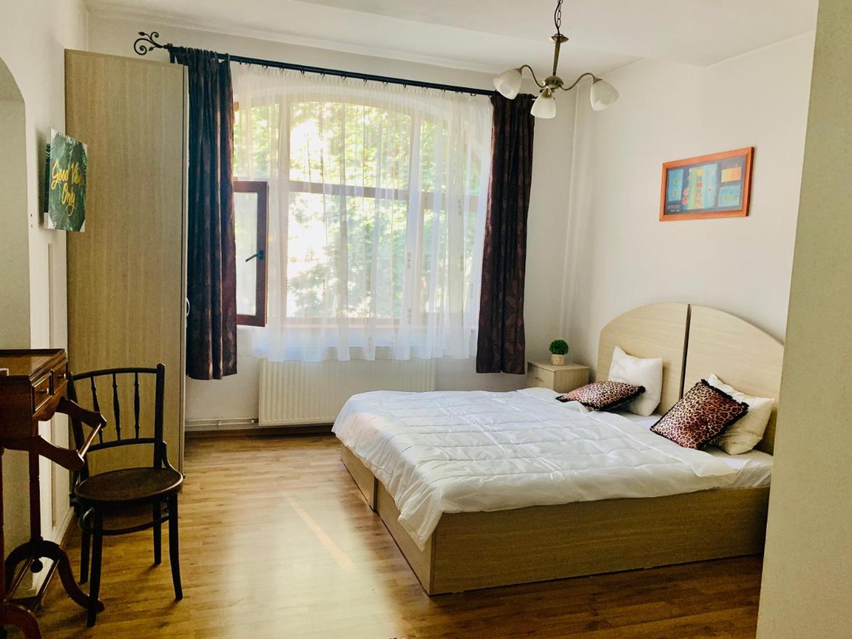 Happy Accomodation Bucureşti Ngoại thất bức ảnh