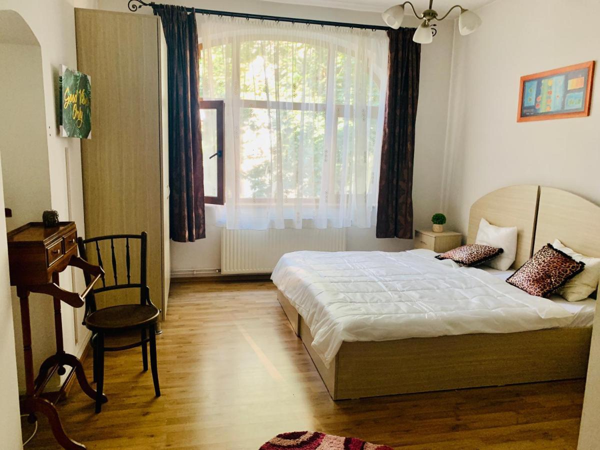 Happy Accomodation Bucureşti Ngoại thất bức ảnh
