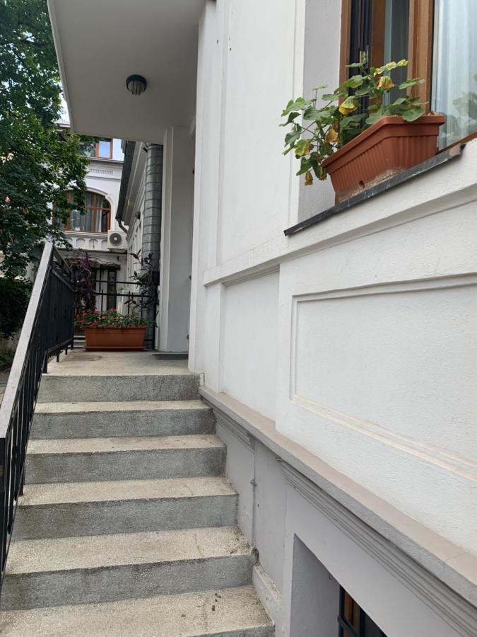 Happy Accomodation Bucureşti Ngoại thất bức ảnh
