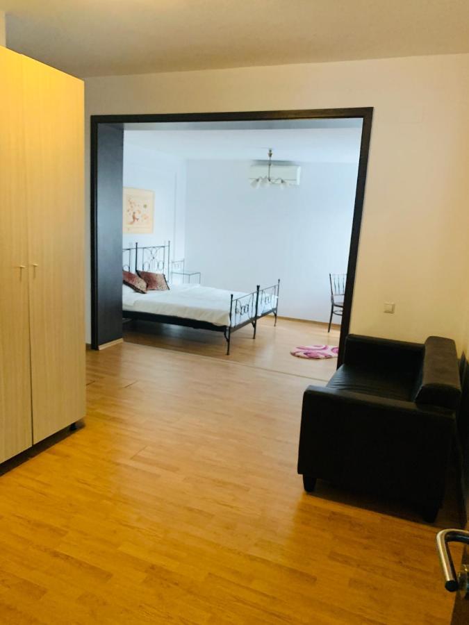 Happy Accomodation Bucureşti Ngoại thất bức ảnh