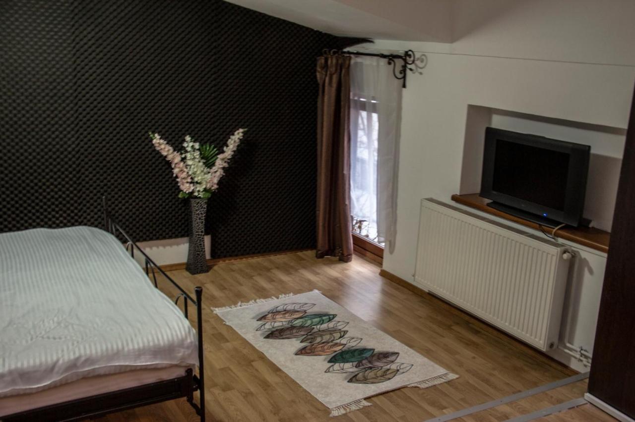 Happy Accomodation Bucureşti Ngoại thất bức ảnh