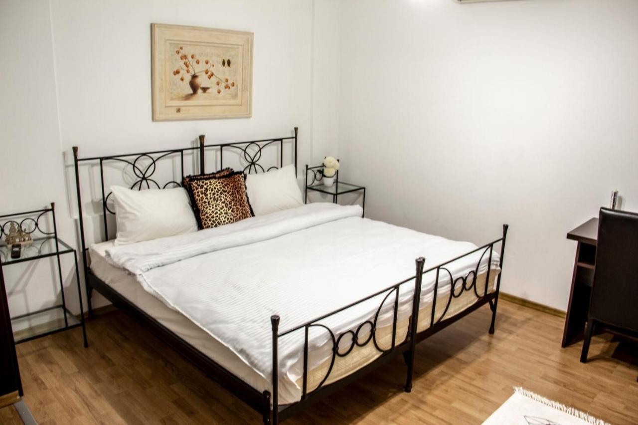 Happy Accomodation Bucureşti Ngoại thất bức ảnh