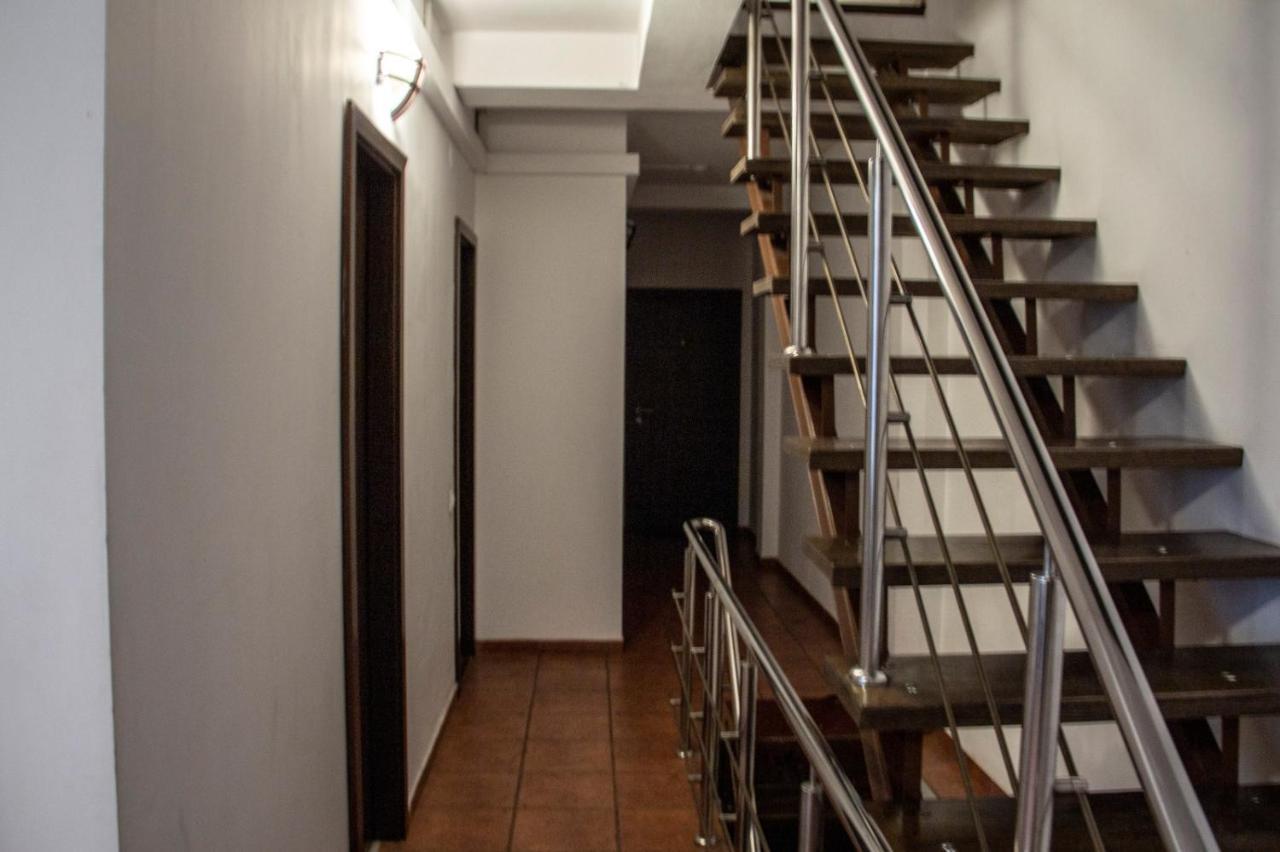 Happy Accomodation Bucureşti Ngoại thất bức ảnh