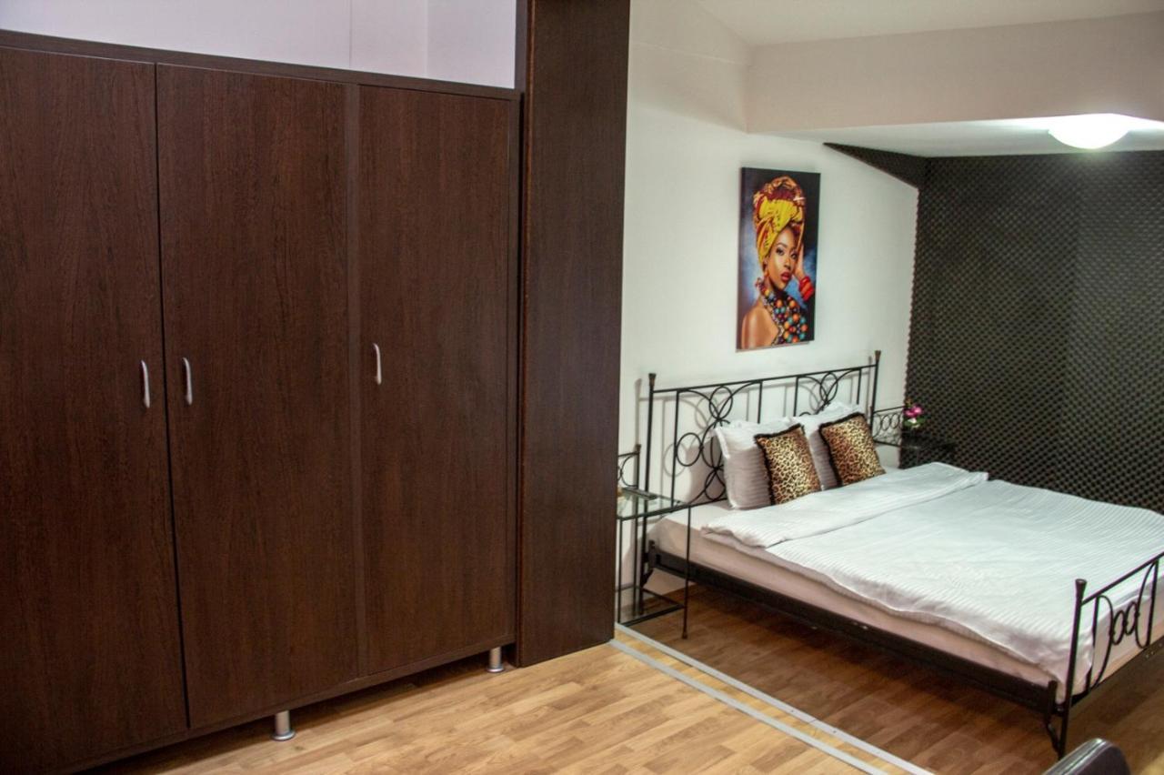 Happy Accomodation Bucureşti Ngoại thất bức ảnh