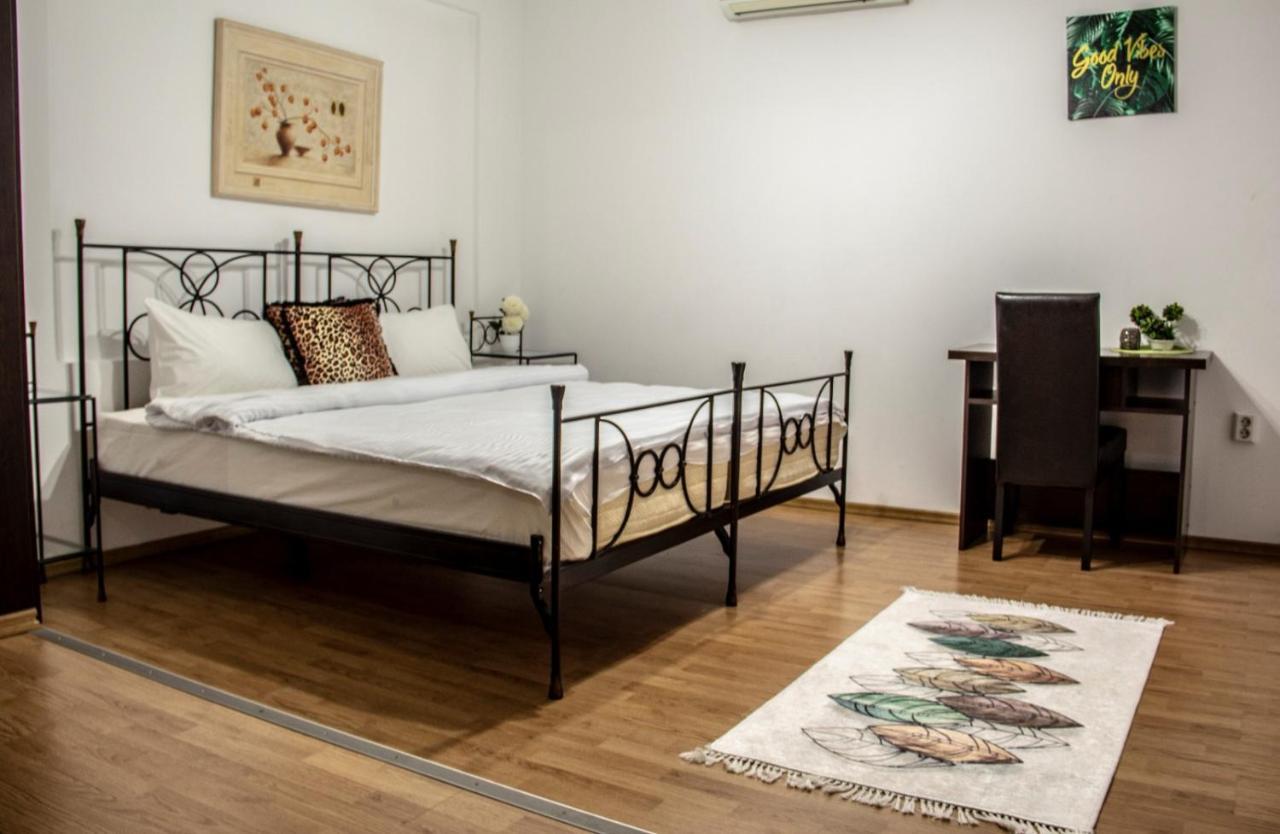 Happy Accomodation Bucureşti Ngoại thất bức ảnh