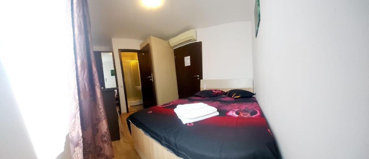 Happy Accomodation Bucureşti Ngoại thất bức ảnh